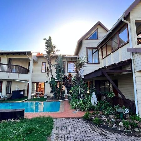 Hotel The Wood House Empangeni Exterior foto
