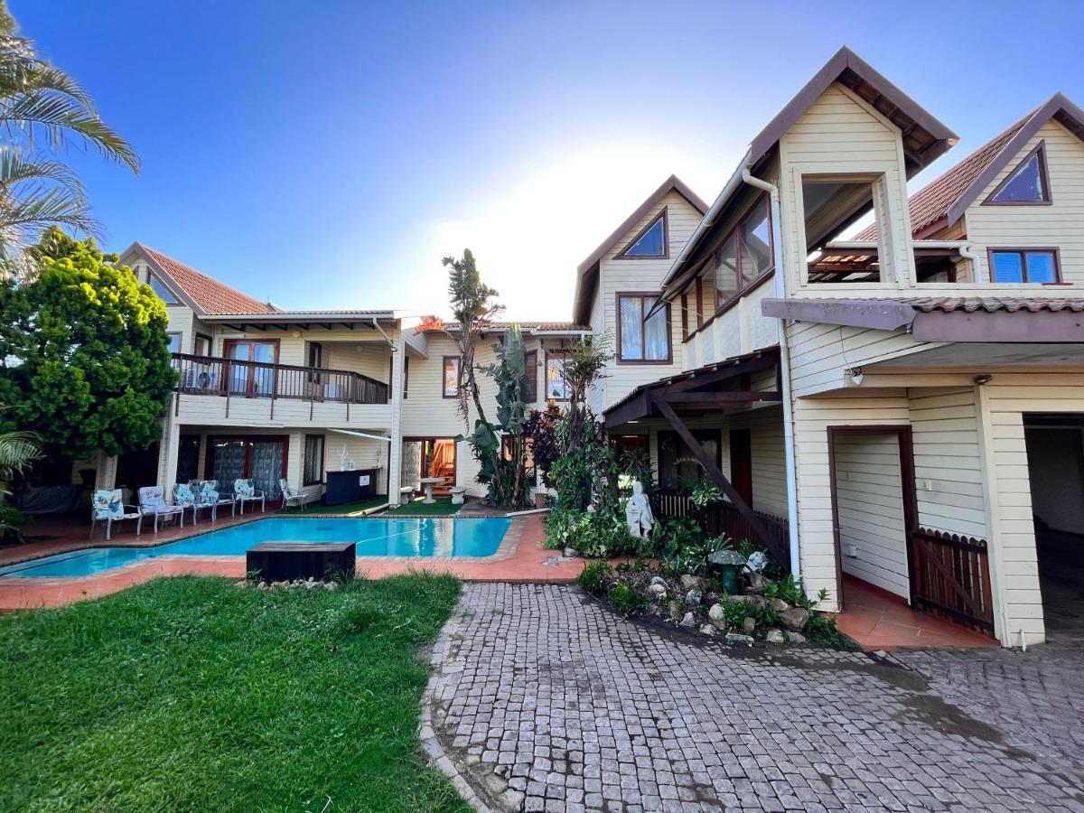 Hotel The Wood House Empangeni Exterior foto