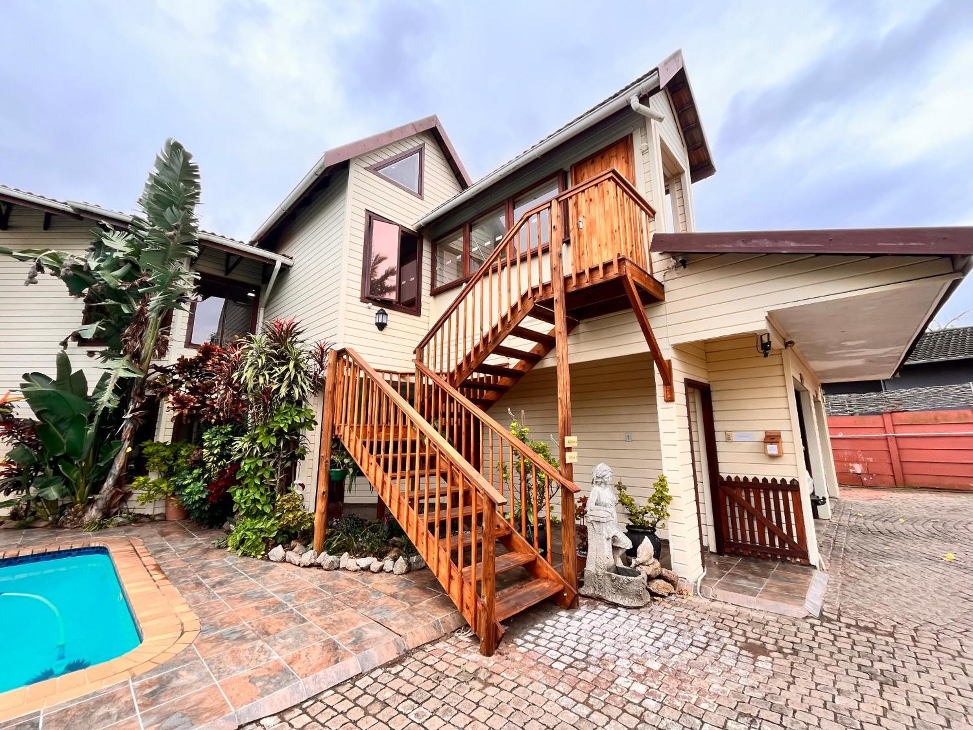 Hotel The Wood House Empangeni Exterior foto