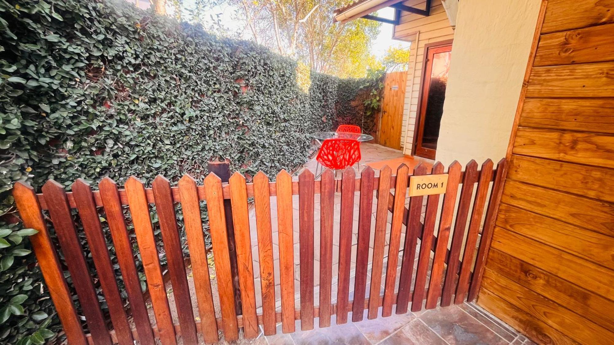 Hotel The Wood House Empangeni Exterior foto