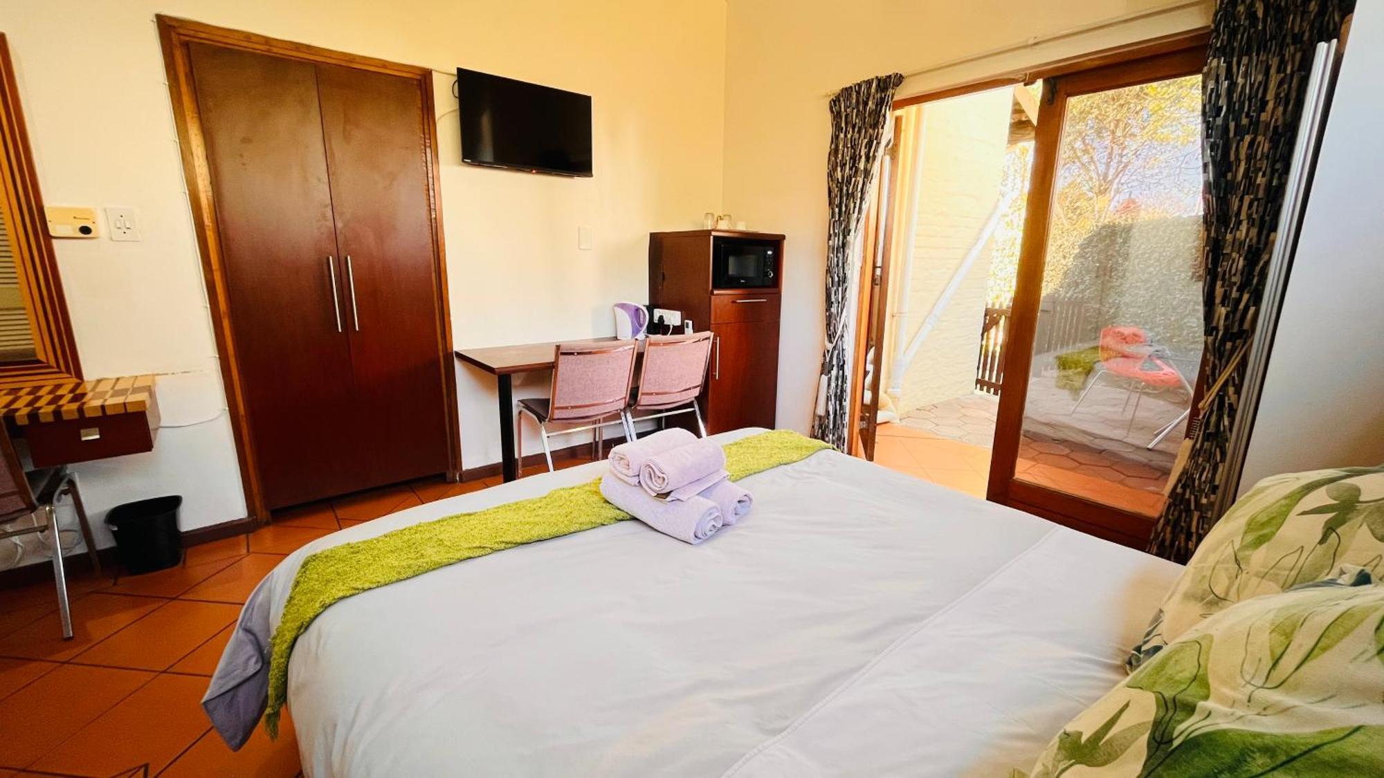 Hotel The Wood House Empangeni Exterior foto